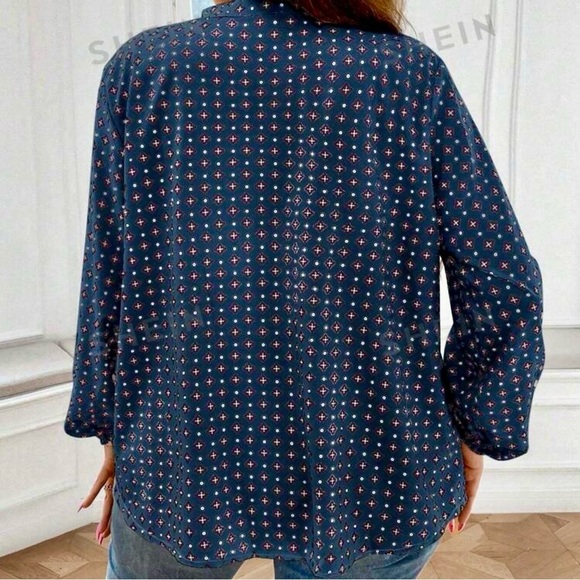 NWOT SHEIN Curve 4XL Navy Geometric Button Front Blouse - Picture 3 of 8